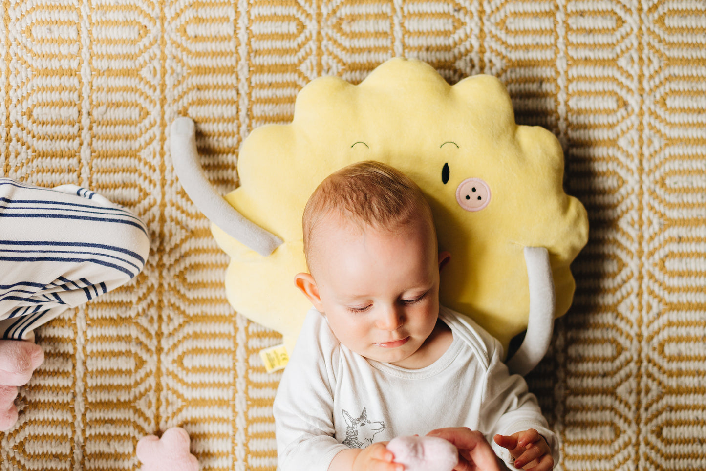 Big Cuddle - organic toy - The Kiss Co